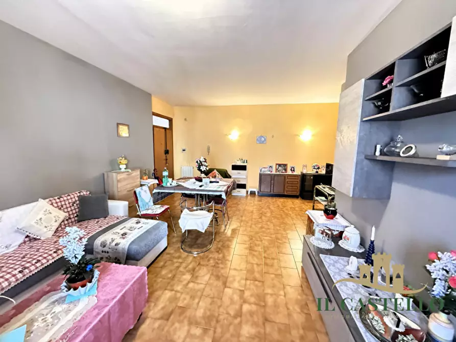 Immagine 2 di Appartamento in vendita  in Via Silvio Pellico a Castiglione Del Lago