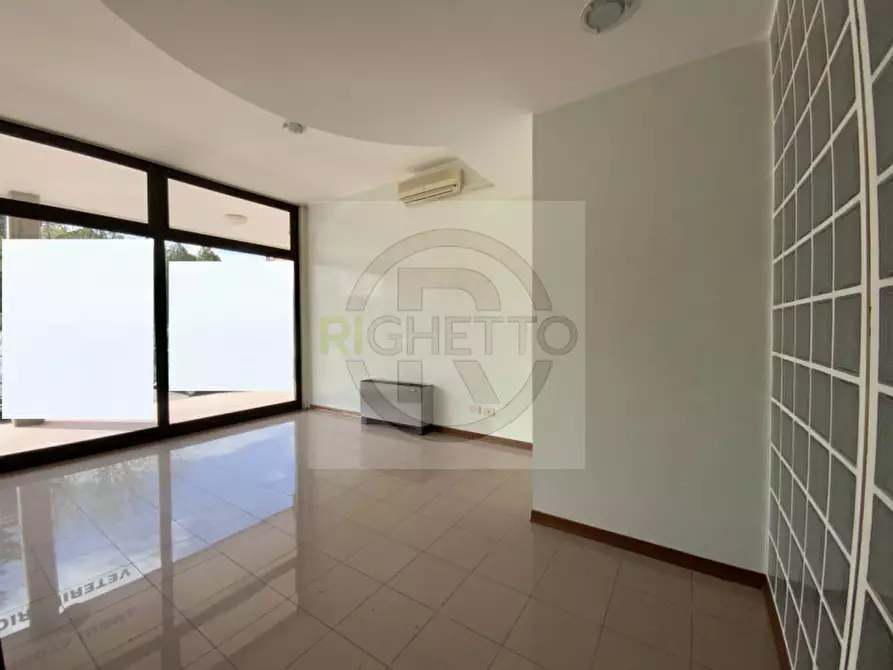 Immagine 4 di Negozio in affitto  a Limena