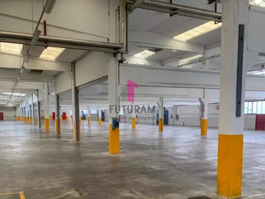 Immagine 5 di Capannone industriale in affitto  in viale amendola a Rovigo