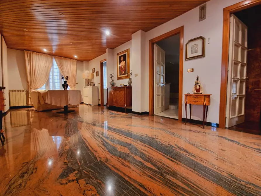 Immagine 30 di Villa in vendita  in via operai a Pace Del Mela