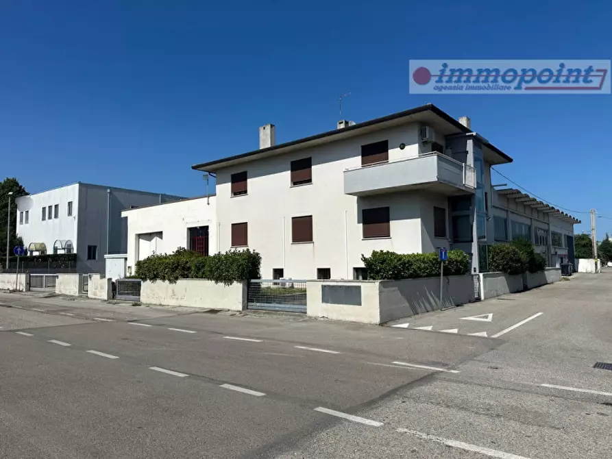 Immagine 1 di Capannone industriale in vendita  in Via Monte Verena, 60 a Cassola