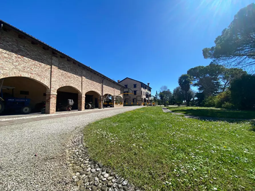 Immagine 1 di Villa in vendita  in Via Lorenzaga a Motta Di Livenza