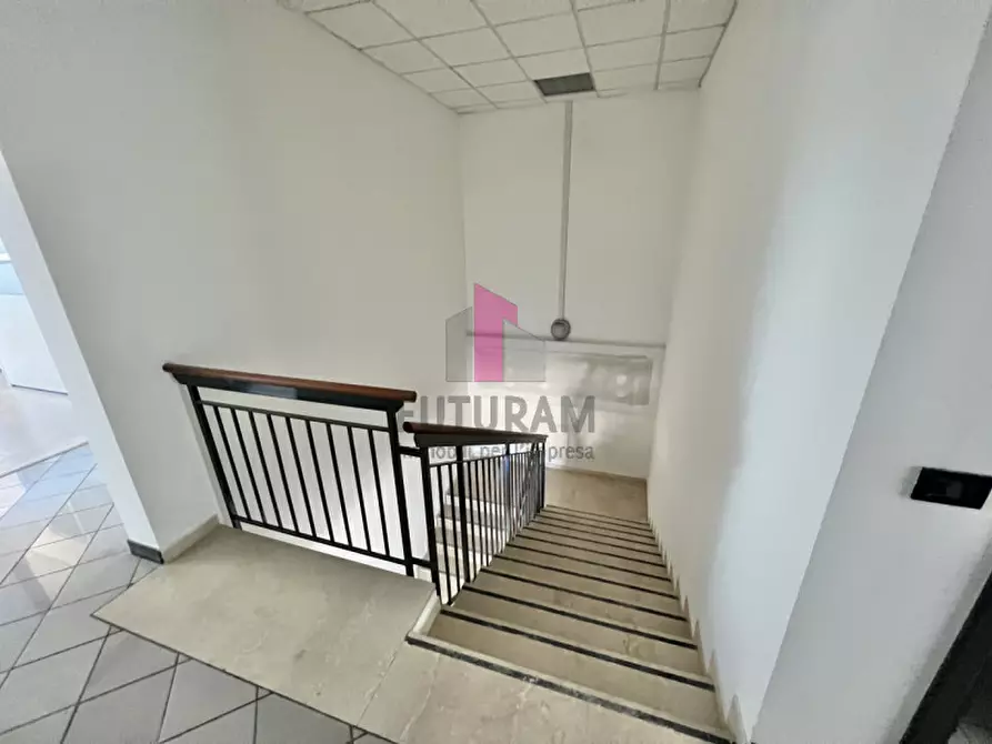 Immagine 24 di Ufficio in affitto  in Via Balestra a Bassano Del Grappa