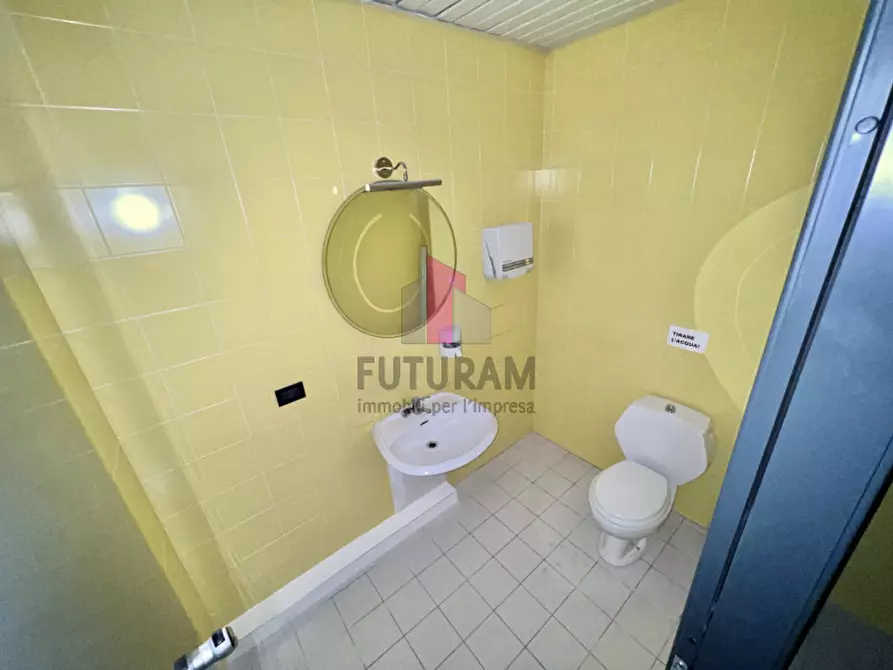 Immagine 29 di Ufficio in affitto  in Via Balestra a Bassano Del Grappa