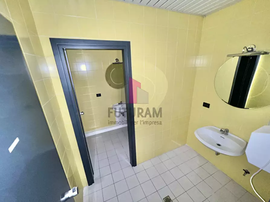 Immagine 30 di Ufficio in affitto  in Via Balestra a Bassano Del Grappa