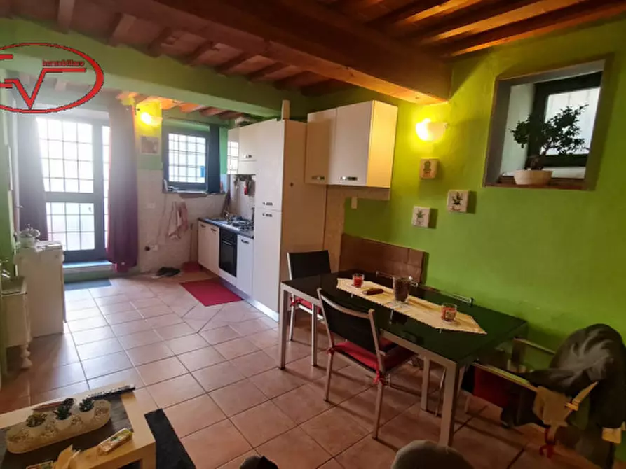 Immagine 13 di Appartamento in vendita  in centro a Terranuova Bracciolini