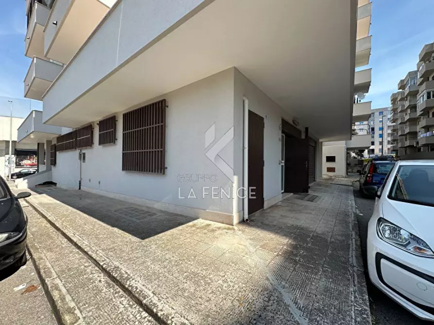 Immagine 3 di Magazzino in affitto  in Via dello Stadio a Martina Franca