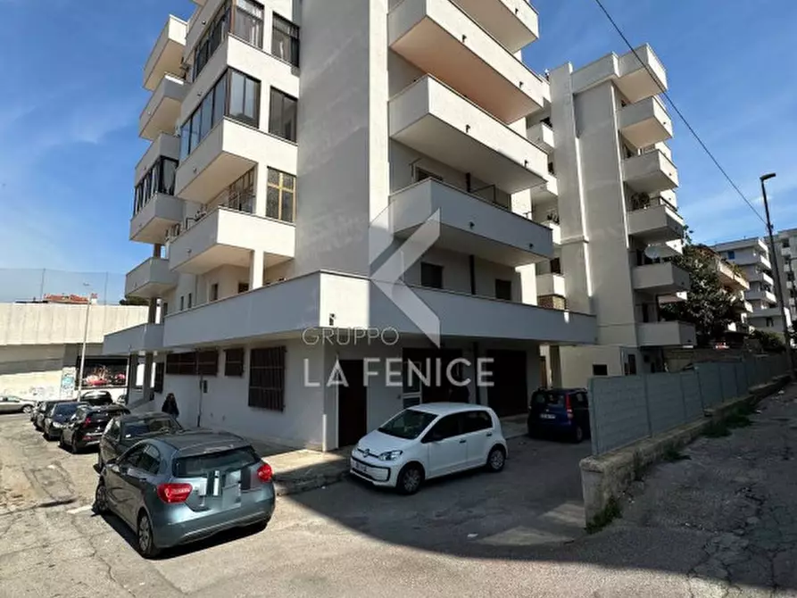 Immagine 4 di Magazzino in affitto  in Via dello Stadio a Martina Franca