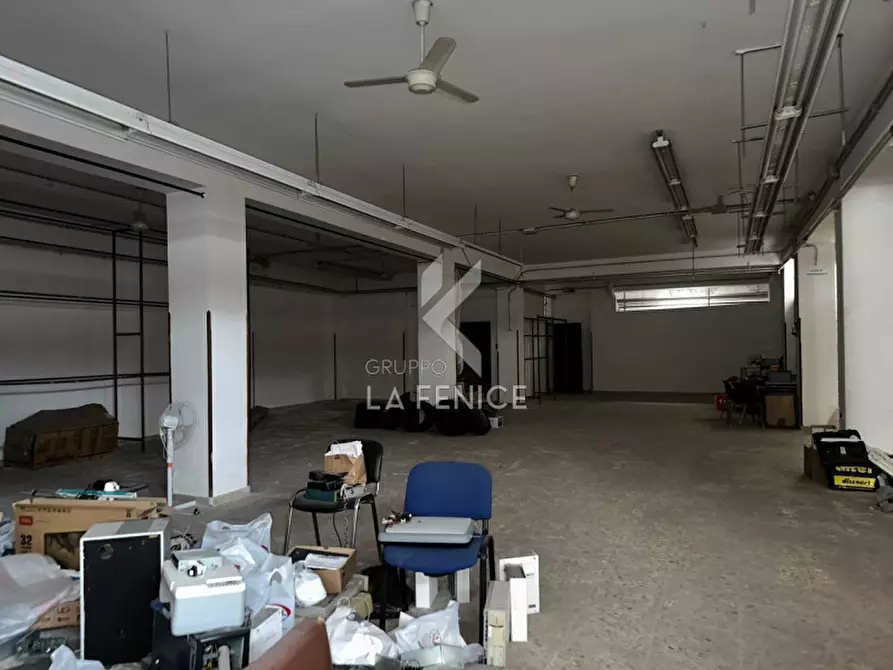 Immagine 25 di Magazzino in affitto  in Via dello Stadio a Martina Franca