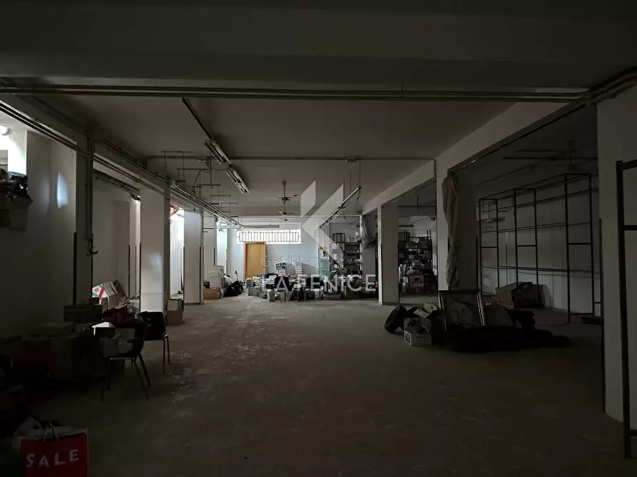 Immagine 32 di Magazzino in affitto  in Via dello Stadio a Martina Franca