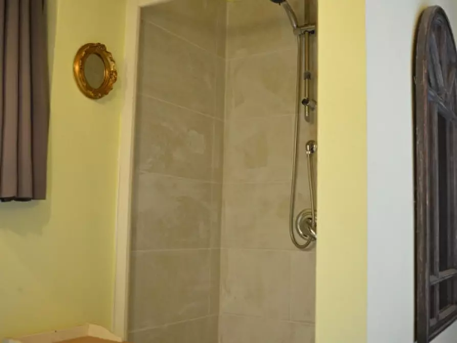 Immagine 28 di Villetta a schiera in vendita  in via roma a Castiglione Del Lago