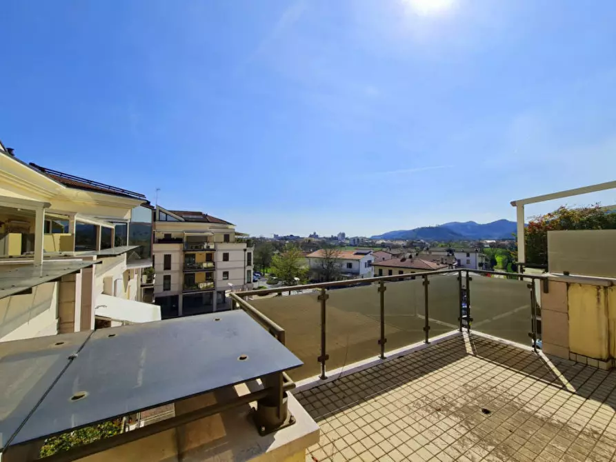 Immagine 6 di Attico in vendita  in Corso delle Terme a Montegrotto Terme