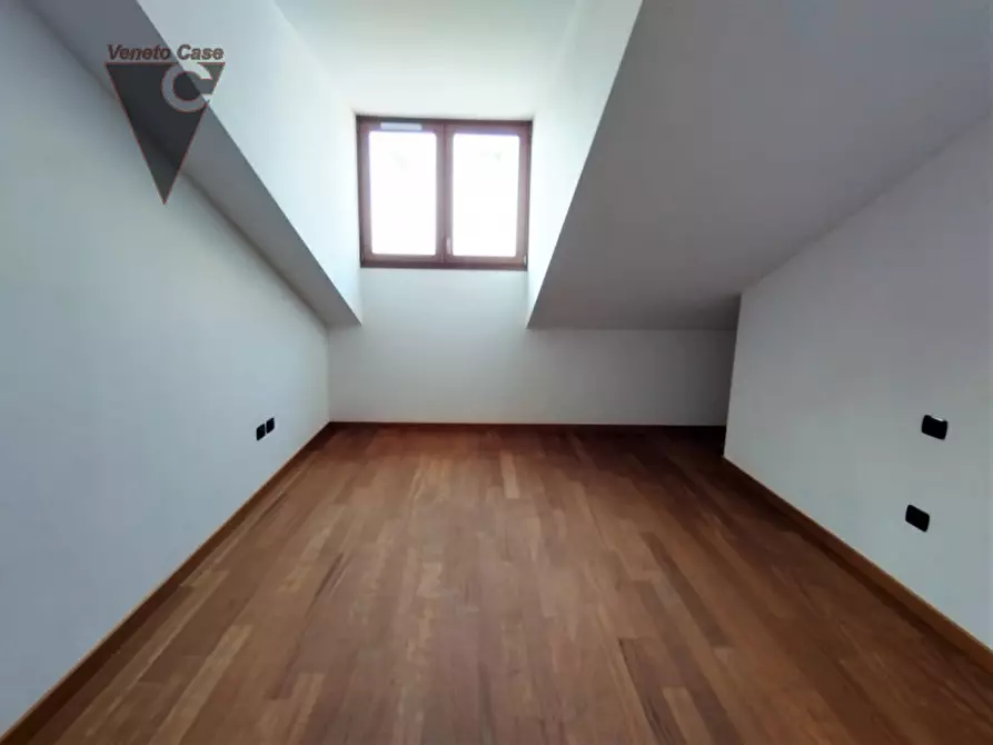 Immagine 7 di Appartamento in vendita  a Padova