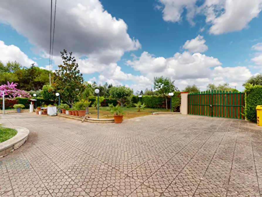 Immagine 40 di Villa in vendita  in Contrada San Giovanni a Ceglie Messapico