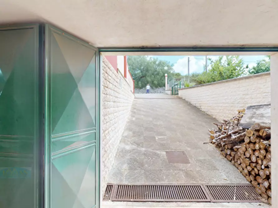 Immagine 48 di Villa in vendita  in Contrada San Giovanni a Ceglie Messapico