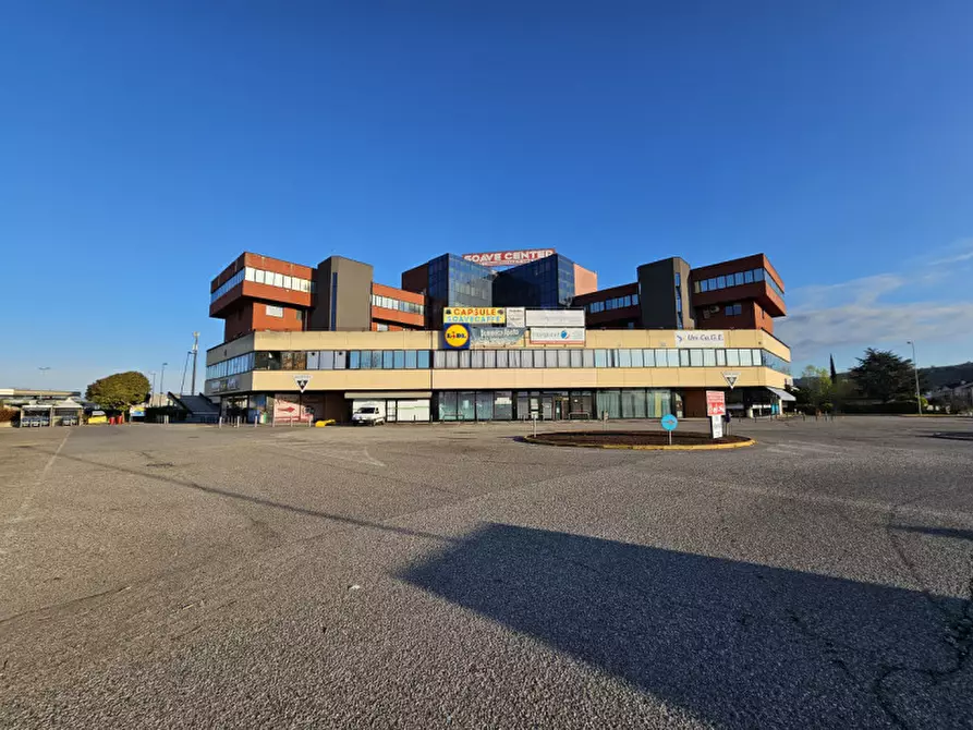 Immagine 1 di Negozio in affitto  in Villabella 18 a San Bonifacio
