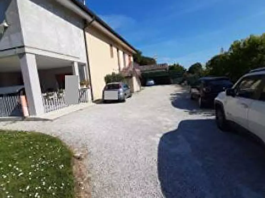 Immagine 4 di Casa bifamiliare in vendita  in Via Zero Branco a Mogliano Veneto