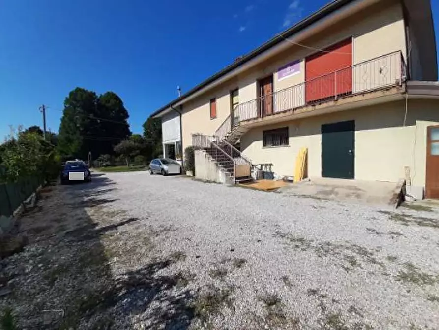 Immagine 9 di Casa bifamiliare in vendita  in Via Zero Branco a Mogliano Veneto