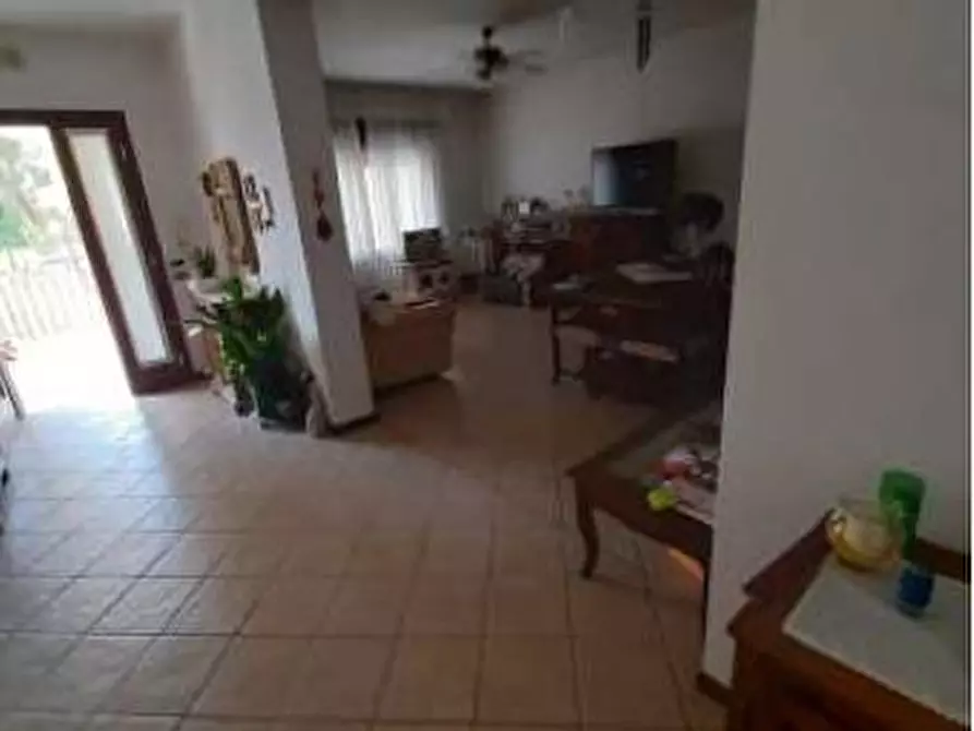 Immagine 10 di Casa bifamiliare in vendita  in Via Zero Branco a Mogliano Veneto