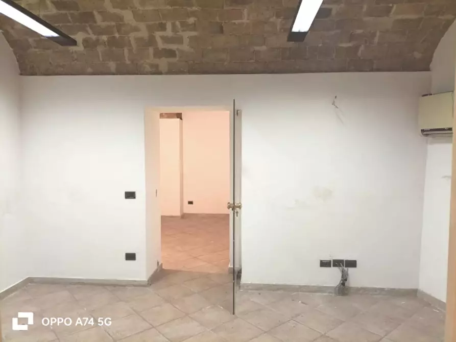 Immagine 2 di Magazzino in vendita  in Via Vollusiano a Terni