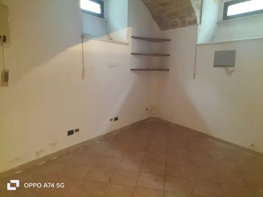 Immagine 8 di Magazzino in vendita  in Via Vollusiano a Terni