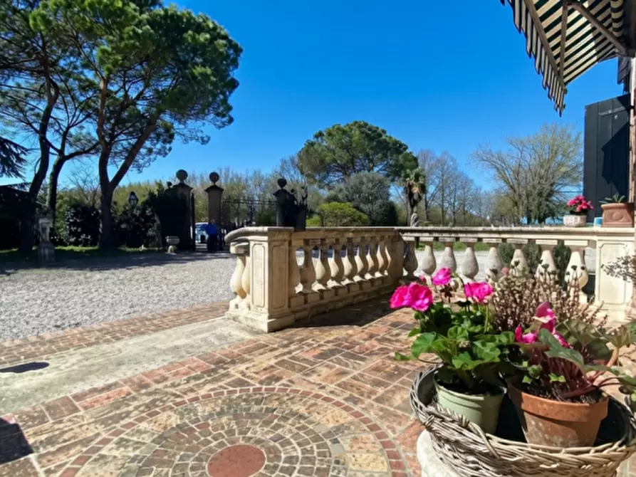 Immagine 2 di Villa in vendita  in Via Cornarotta a Treviso