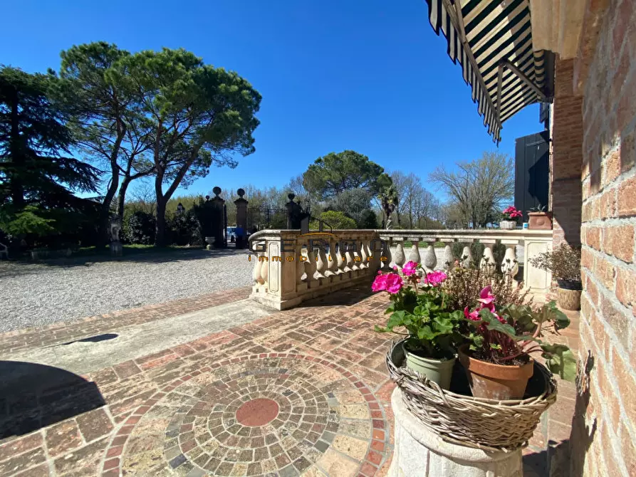 Immagine 12 di Villa in vendita  in Via Cornarotta a Treviso