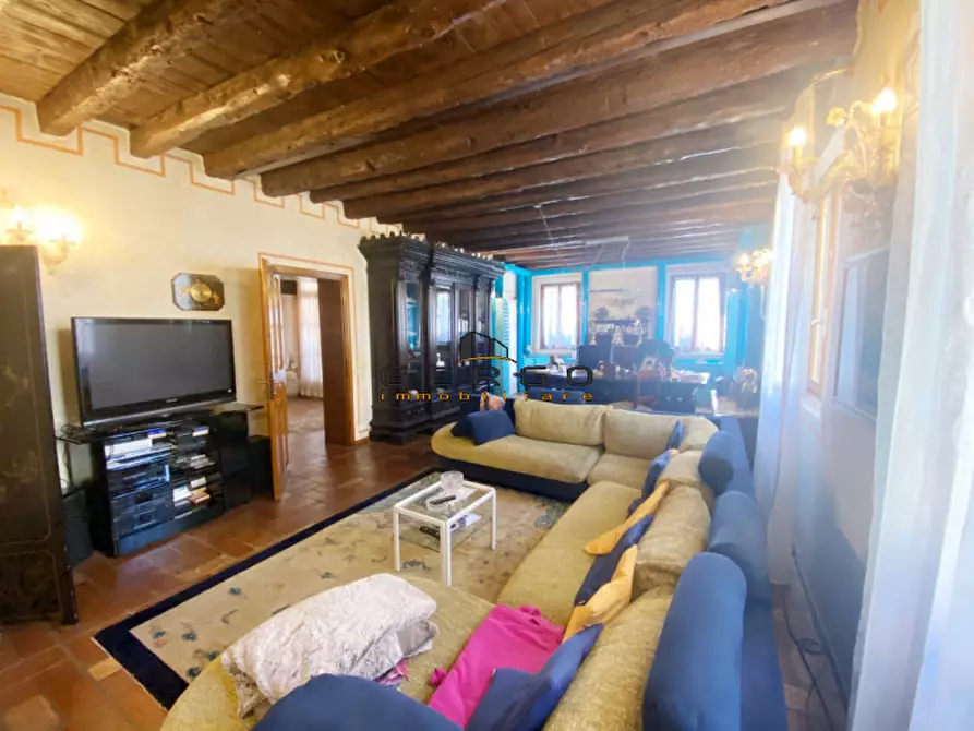 Immagine 29 di Villa in vendita  in Via Cornarotta a Treviso