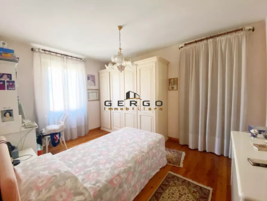 Immagine 32 di Villa in vendita  in Via Cornarotta a Treviso