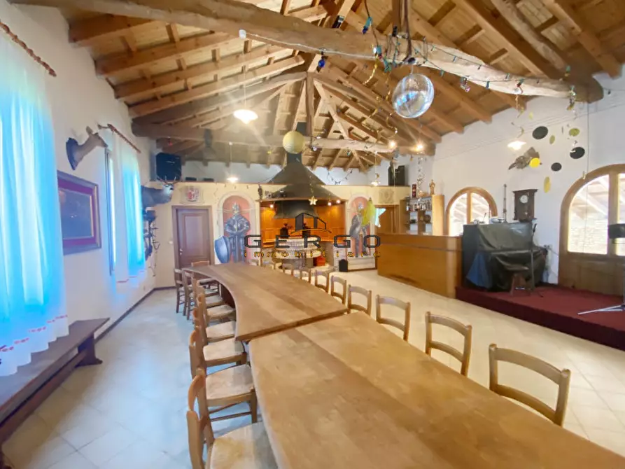 Immagine 39 di Villa in vendita  in Via Cornarotta a Treviso