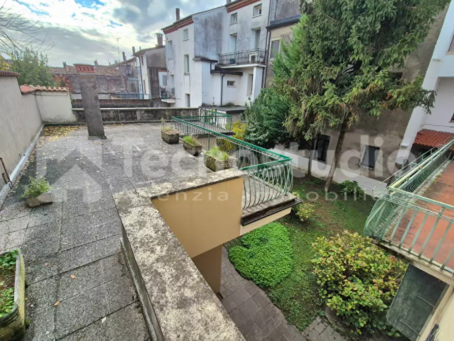 Immagine 6 di Palazzo in vendita  in via cardo a Cologna Veneta