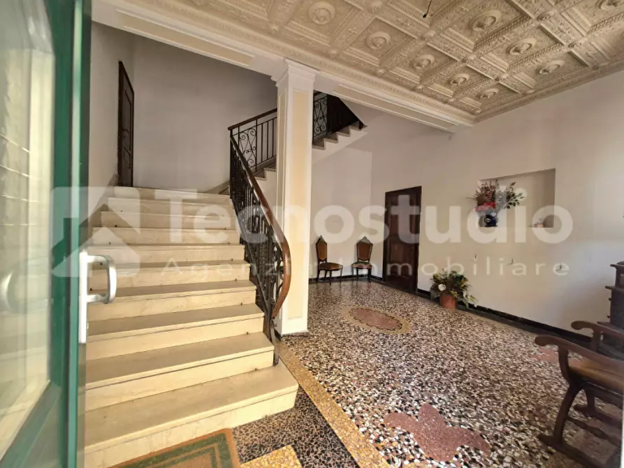 Immagine 12 di Palazzo in vendita  in via cardo a Cologna Veneta