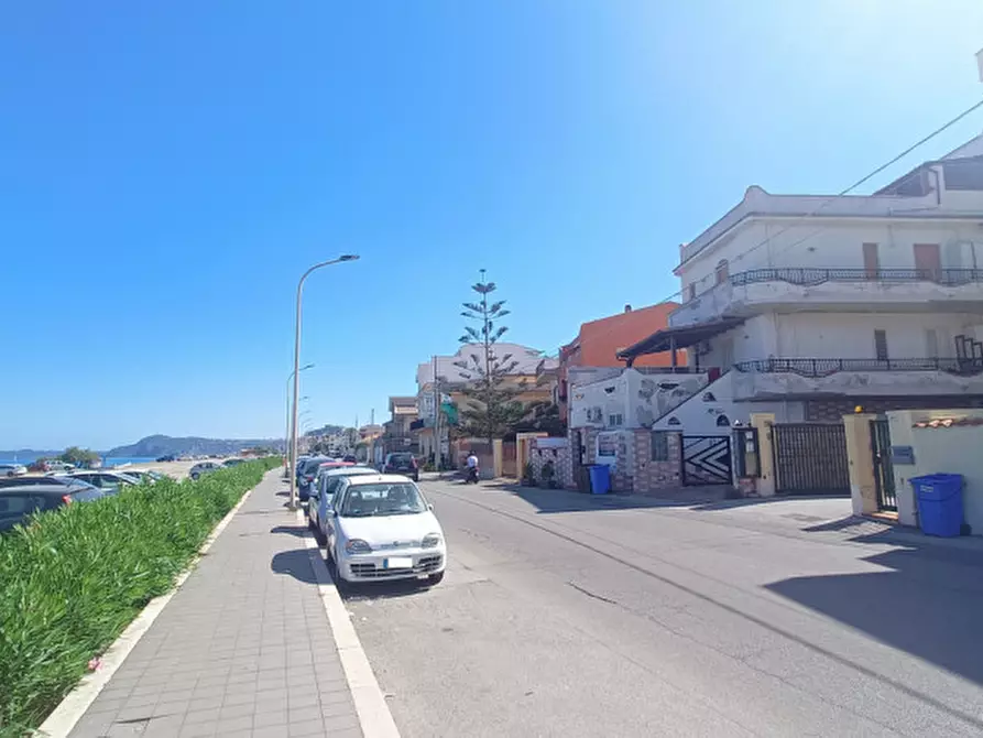 Immagine 1 di Appartamento in vendita  in via spiaggia di ponente a Milazzo