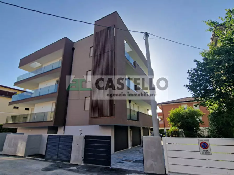 Immagine 4 di Appartamento in vendita  in elena valmarana a Padova