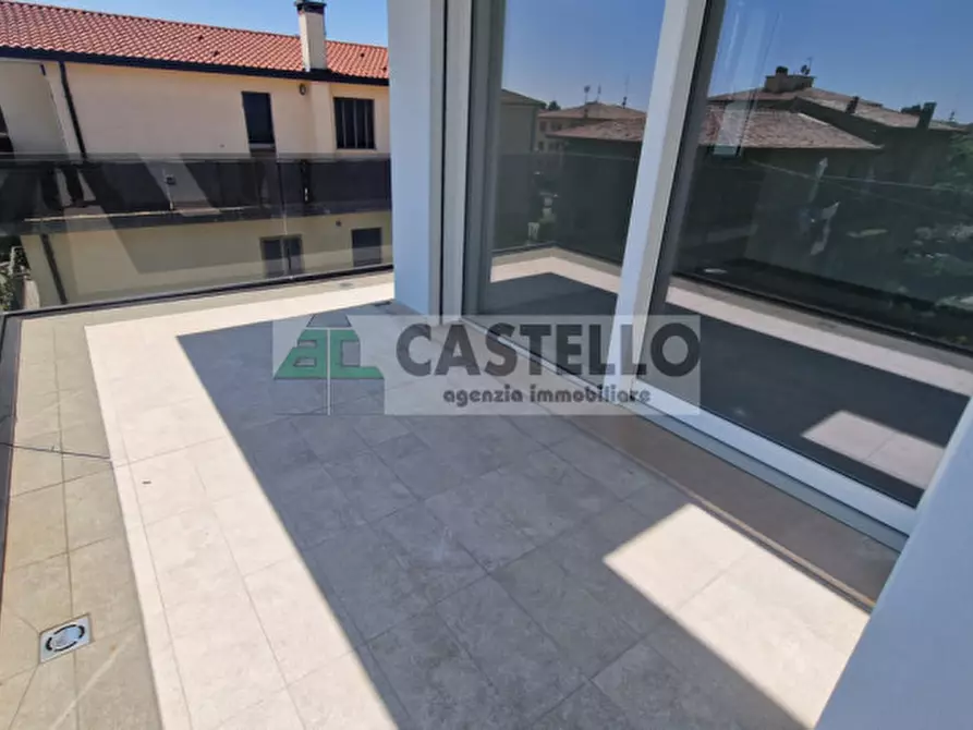 Immagine 10 di Appartamento in vendita  in elena valmarana a Padova