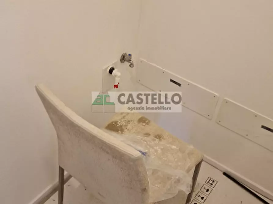 Immagine 19 di Appartamento in vendita  in elena valmarana a Padova