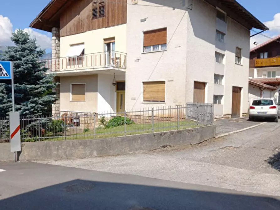 Immagine 1 di Casa indipendente in vendita  in via Naion a Predaia