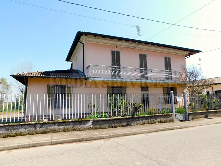 Immagine 1 di Casa indipendente in vendita  in via Vittorio Veneto n° 6 a Gropello Cairoli