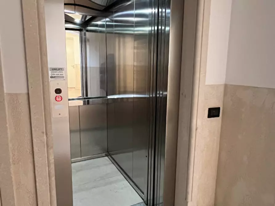 Immagine 23 di Appartamento in affitto  in Contrà Apolloni a Vicenza