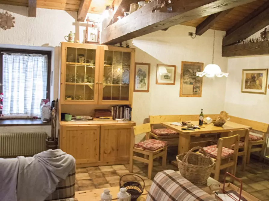 Immagine 5 di Appartamento in vendita  in Via Trento, n.24 a Malè