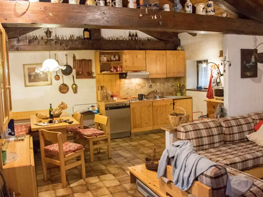 Immagine 6 di Appartamento in vendita  in Via Trento, n.24 a Malè