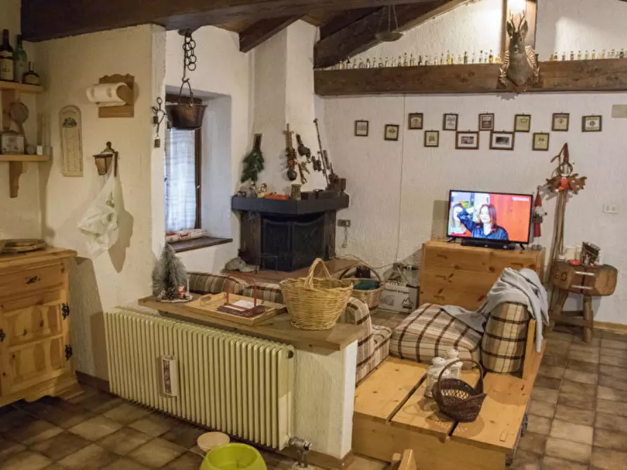 Immagine 7 di Appartamento in vendita  in Via Trento, n.24 a Malè