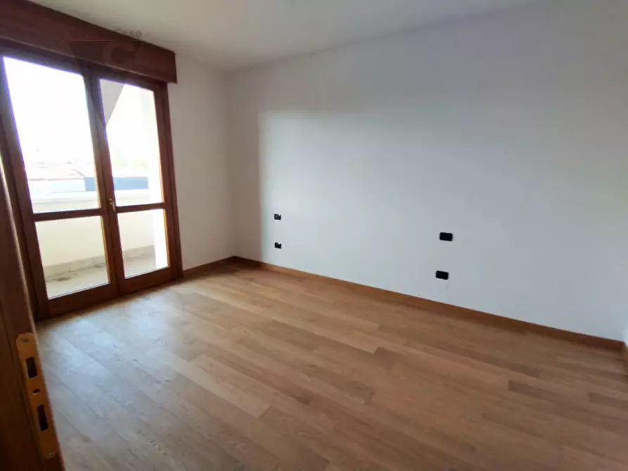 Immagine 5 di Appartamento in vendita  a Padova