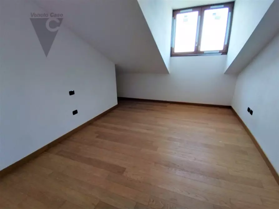 Immagine 8 di Appartamento in vendita  a Padova