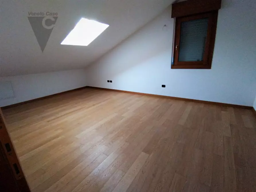Immagine 9 di Appartamento in vendita  a Padova