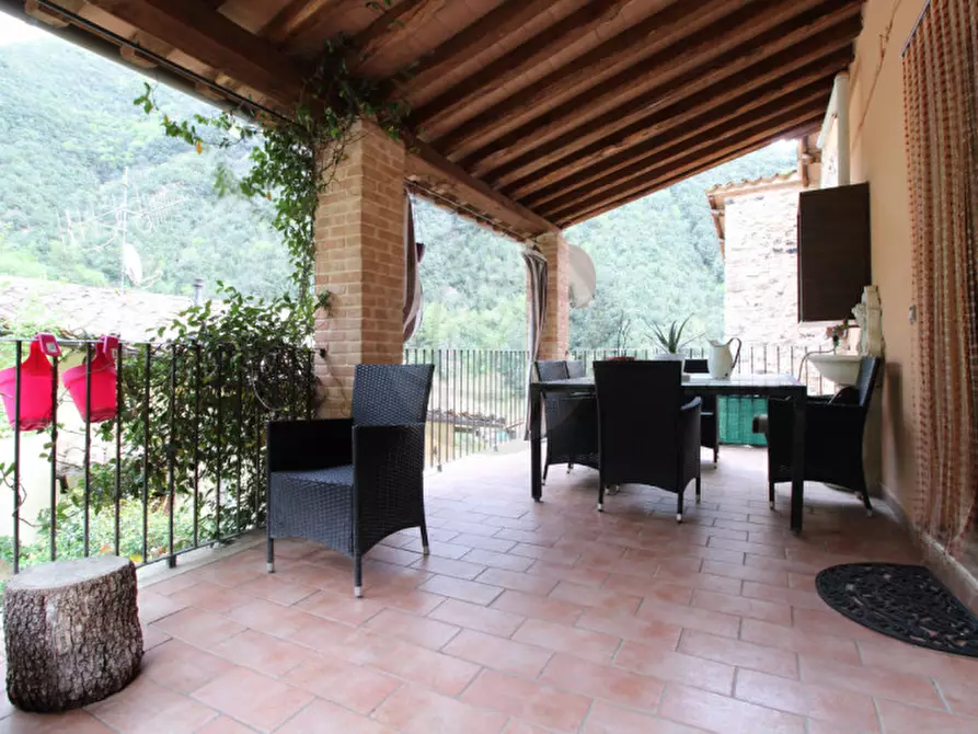 Immagine 1 di Casa bifamiliare in vendita  in Vicolo San Gabriele, 3 a Ferentillo