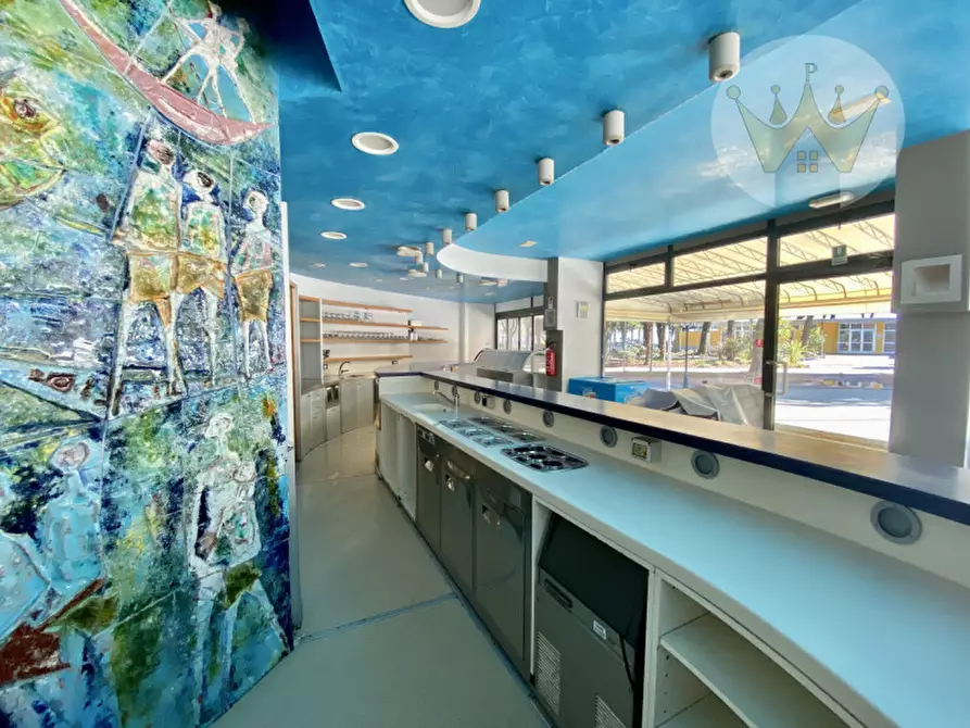 Immagine 7 di Attività commerciale in vendita  in viale dante alighieri 123 a Grado