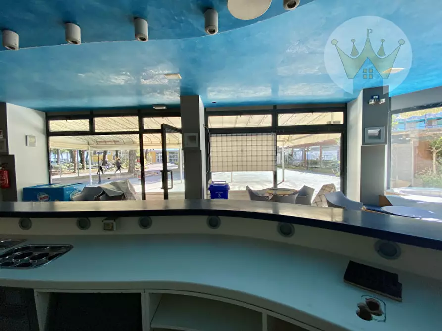 Immagine 10 di Attività commerciale in vendita  in viale dante alighieri 123 a Grado