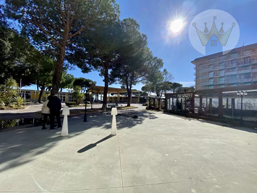 Immagine 18 di Attività commerciale in vendita  in viale dante alighieri 123 a Grado