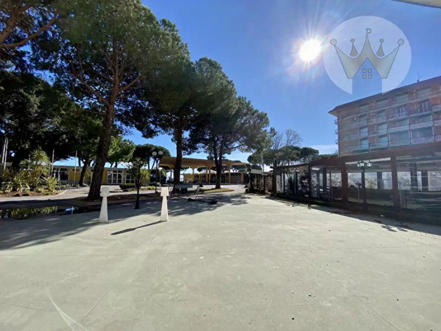 Immagine 20 di Attività commerciale in vendita  in viale dante alighieri 123 a Grado